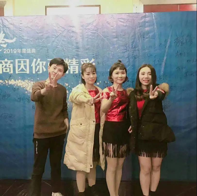 人物|黃麗麗--成熟不是為了走向復(fù)雜，而是為了抵達(dá)天真