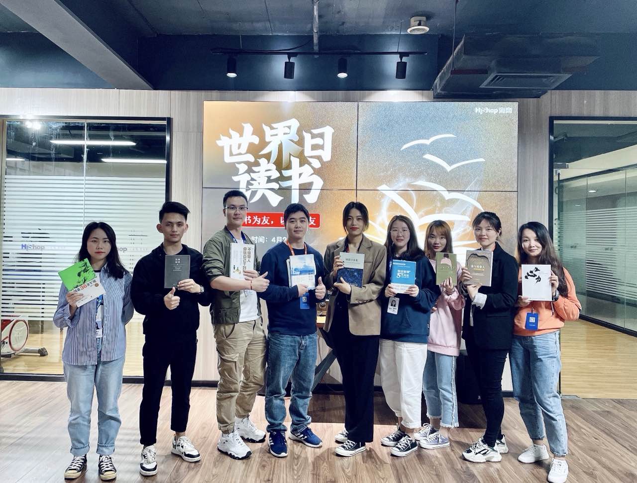 人物 | 劉正吾---向外看世界，向內看自我
